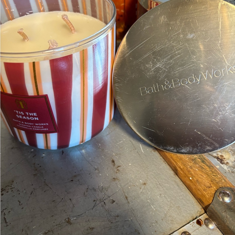Bath & Body Works 'Tis the Season Striped Candle